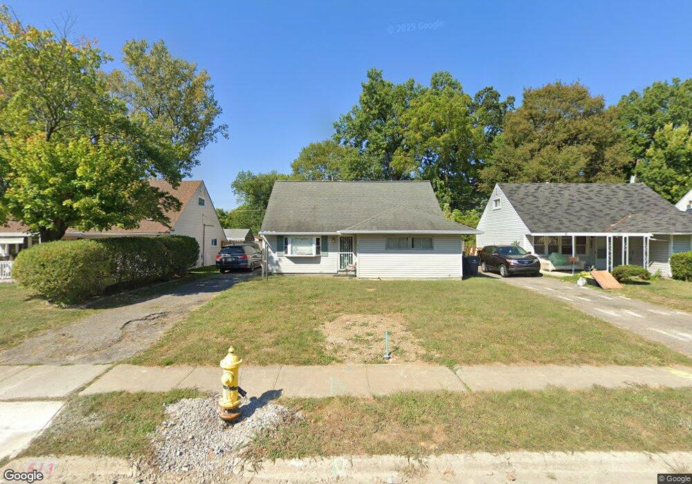 513 Virginia Cir W, Columbus, OH 43213 - photo 1