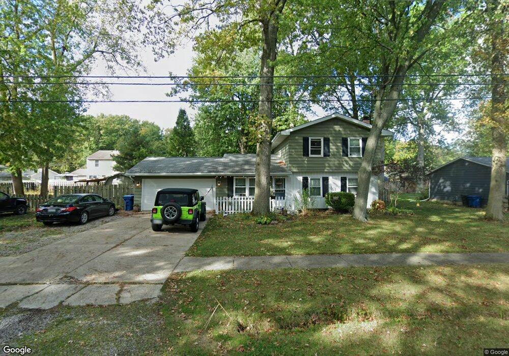 844 Maplewood Ave, Sheffield Lake, OH 44054 - photo 1