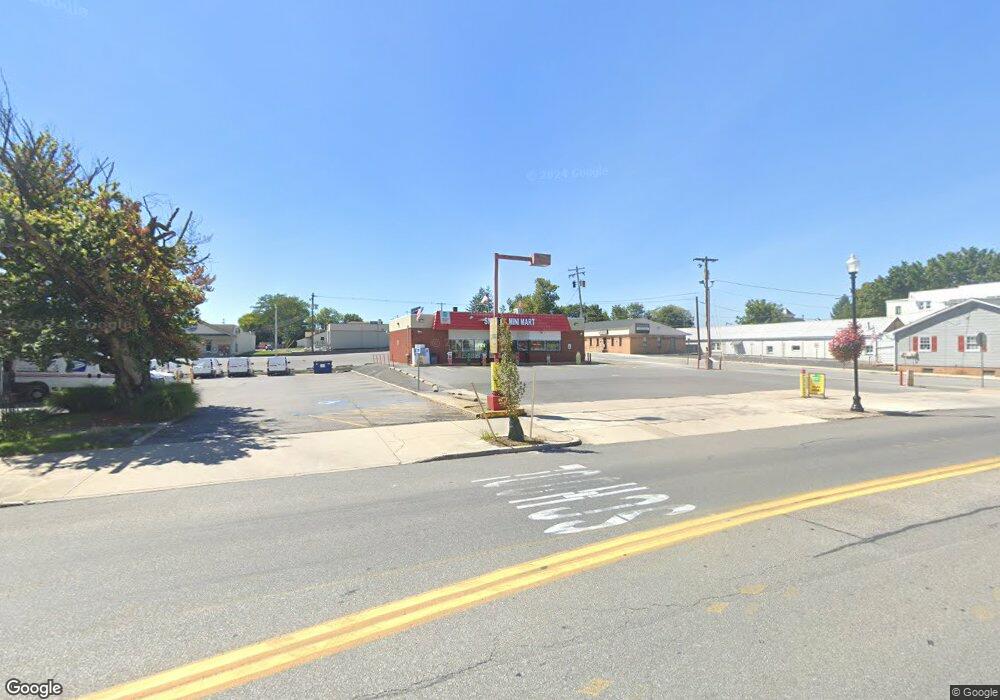 102 E Main St, Waynesboro, PA 17268 - photo 1