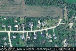 6704 N Glen Dr, Palo, IA 52324