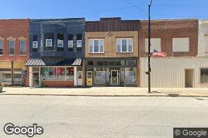 114 W State St, Nokomis, IL 62075