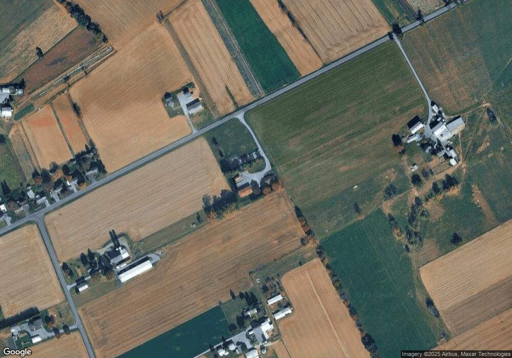 200 W Huyard Rd, New Holland, PA 17557 - photo 1