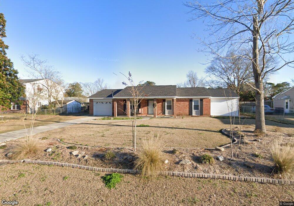 406 Tower Dr, Jacksonville, NC 28546 - photo 1