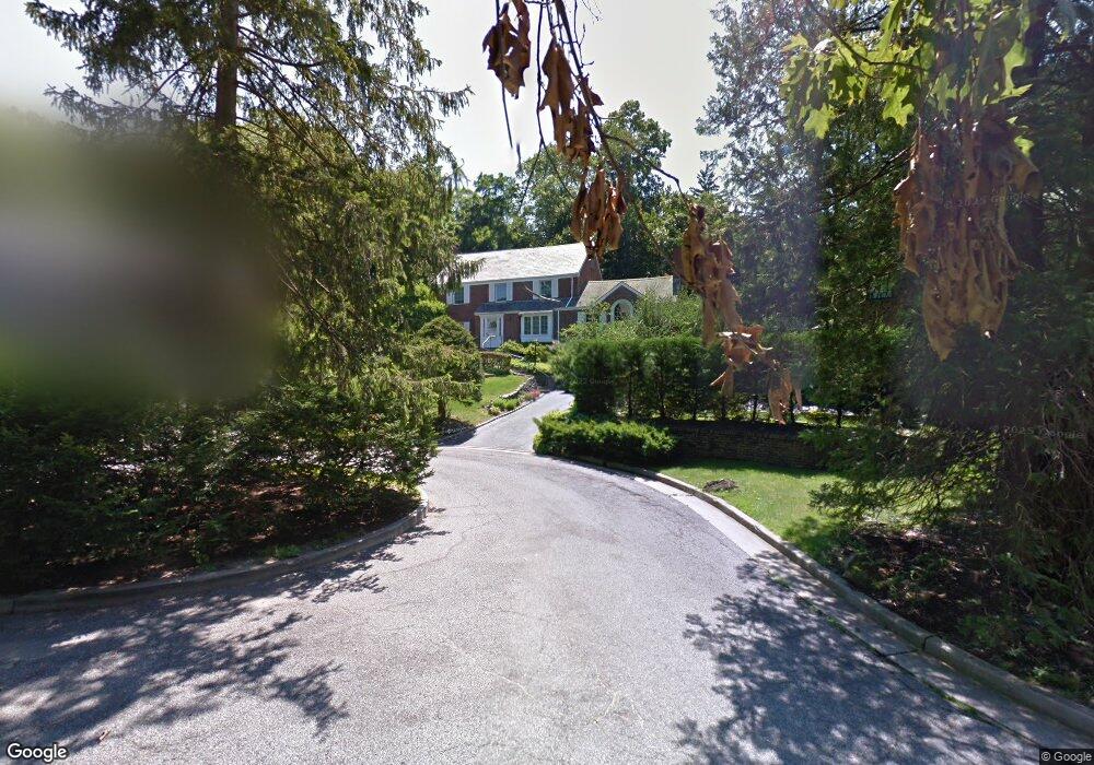 11 Forest Turn, Manhasset, NY 11030 - photo 1