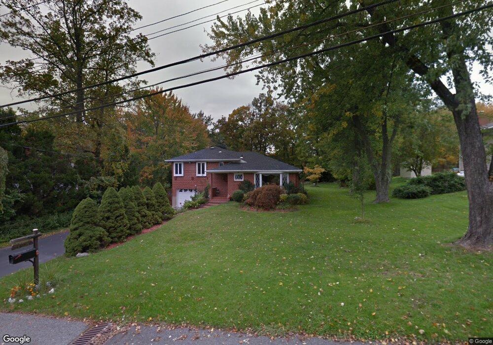 358 Lewis Ave, Yorktown Heights, NY 10598 - photo 1