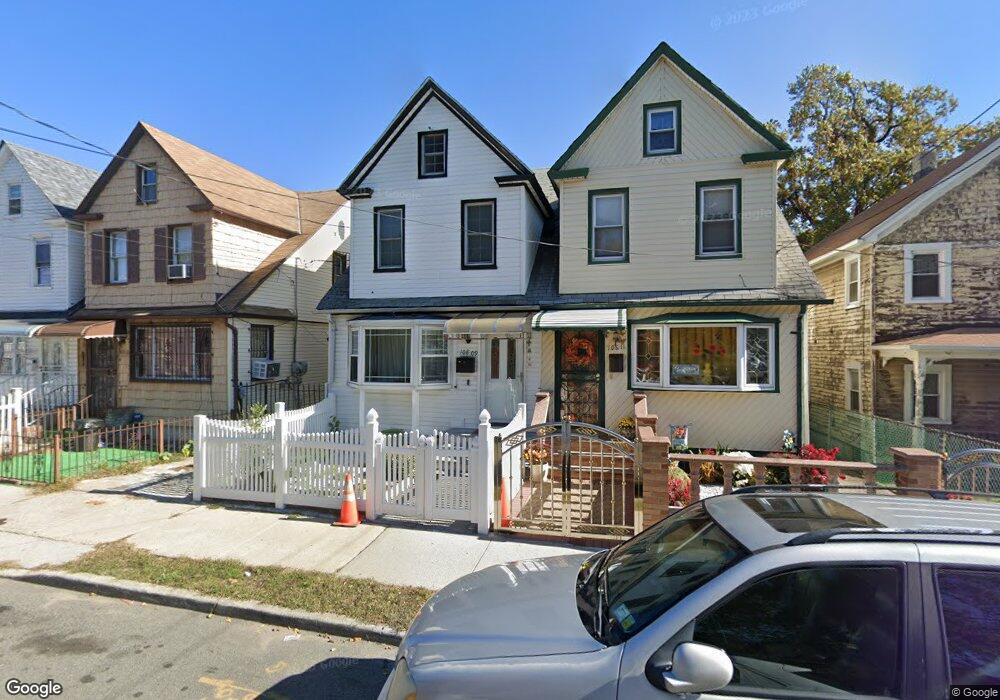 10809 164th Place, Jamaica, NY 11433 - photo 1