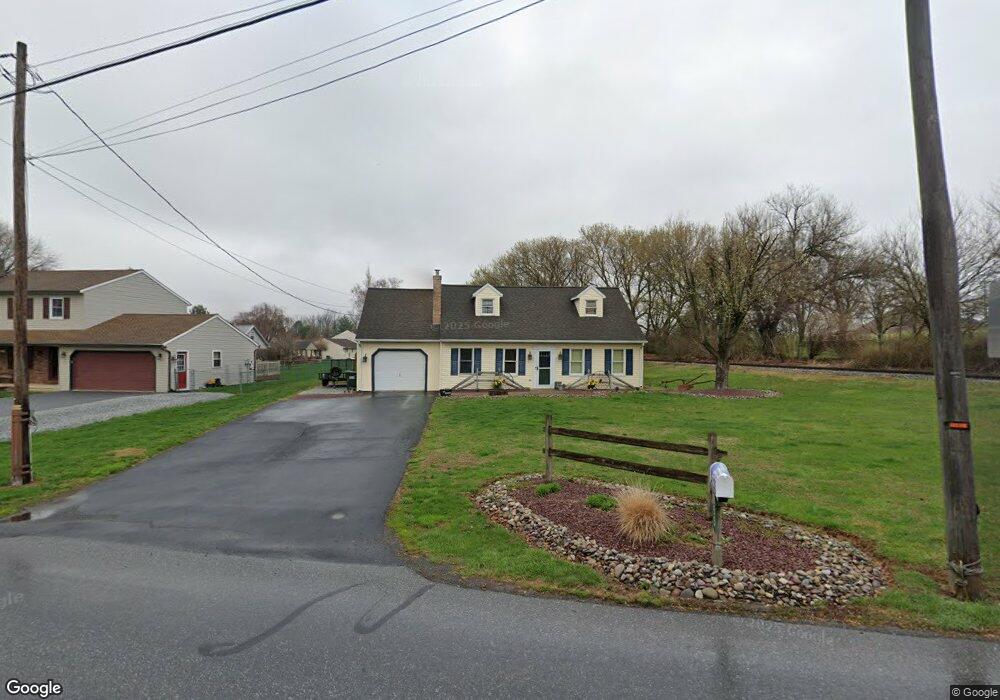 555 Wabash Rd, Ephrata, PA 17522 - photo 1