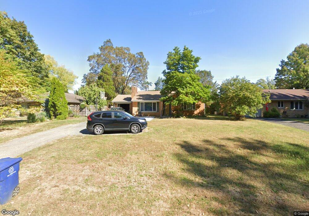 656 E Cooke Rd, Columbus, OH 43214 - photo 1