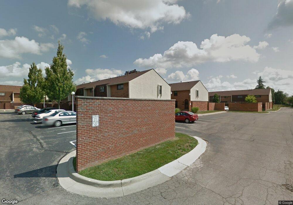 1812 Willoway Cir S unit 1812, Columbus, OH 43220 - photo 1