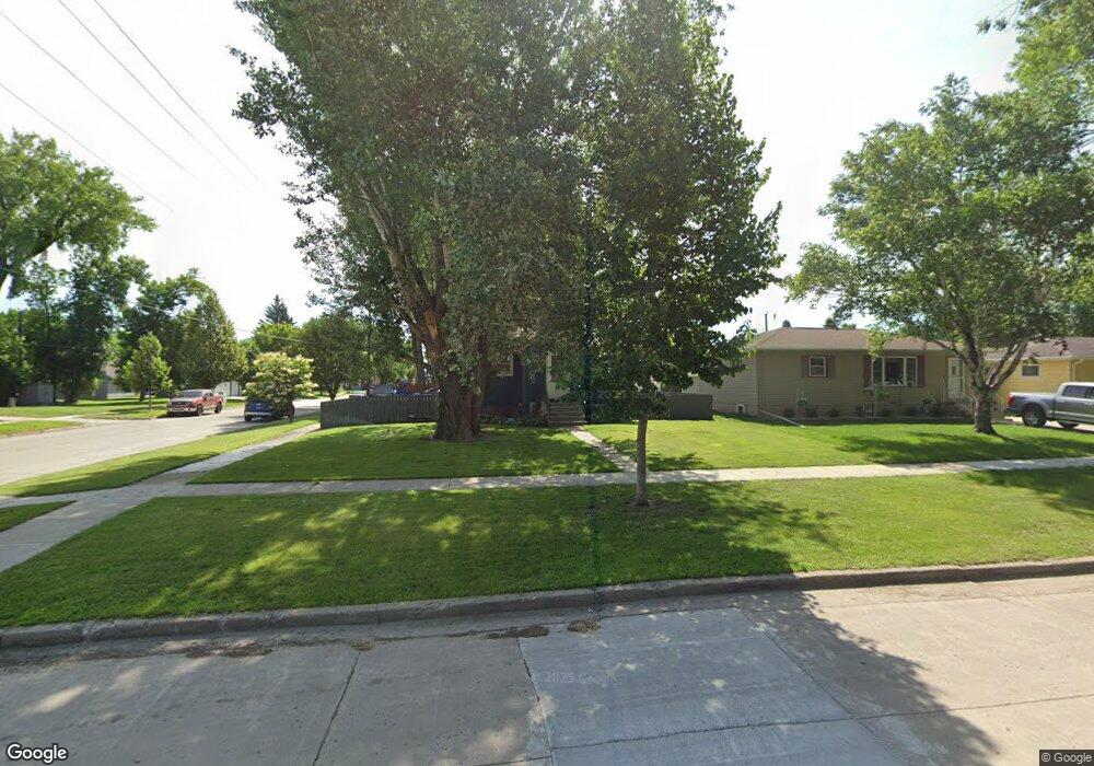 1402 15th St S, Fargo, ND 58103 - photo 1