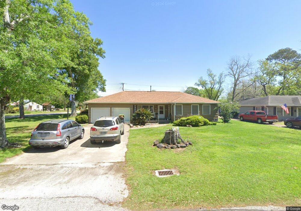 1301 Highland Dr, Bay City, TX 77414 - photo 1