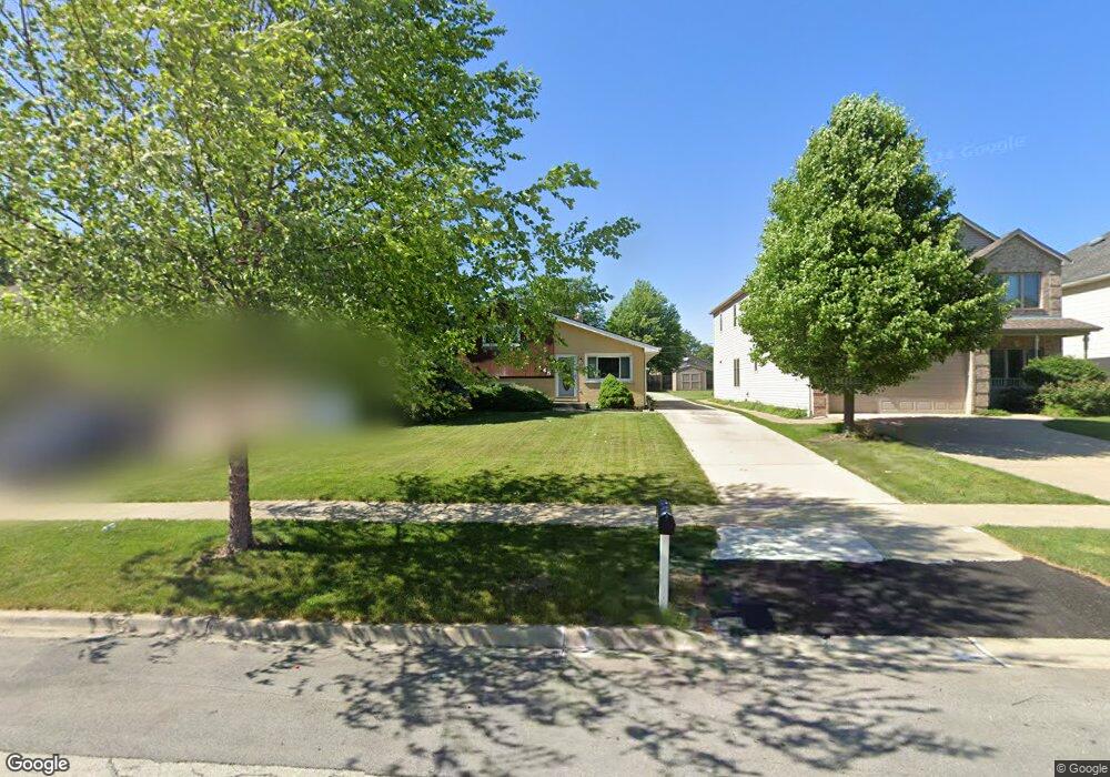 545 W Gladys Ave, Elmhurst, IL 60126 - photo 1