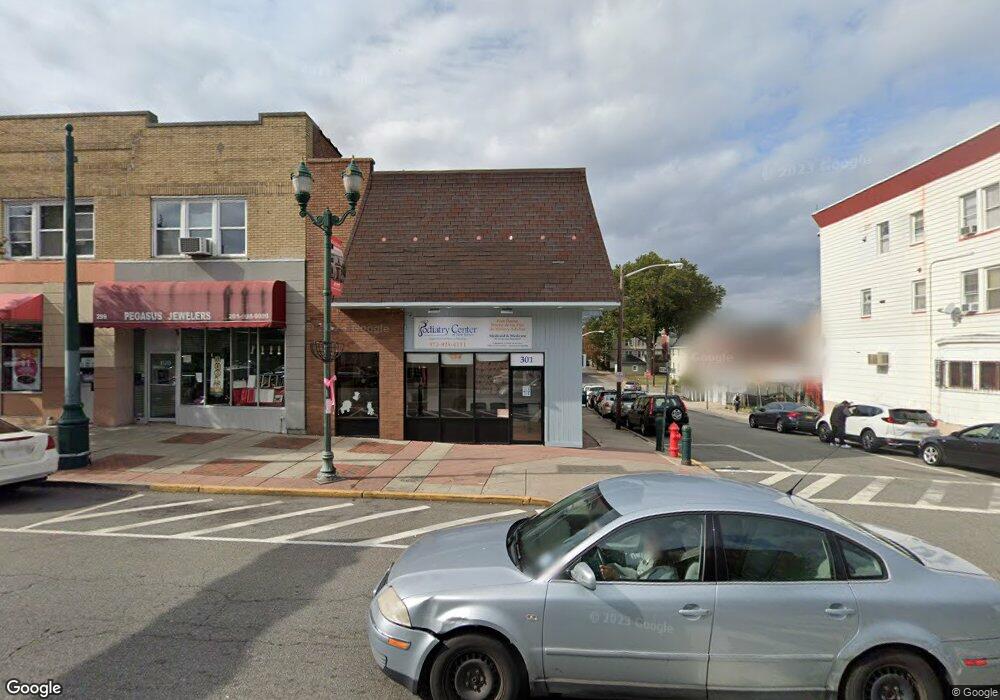 301 Kearny Ave unit B, Kearny, NJ 07032 - photo 1