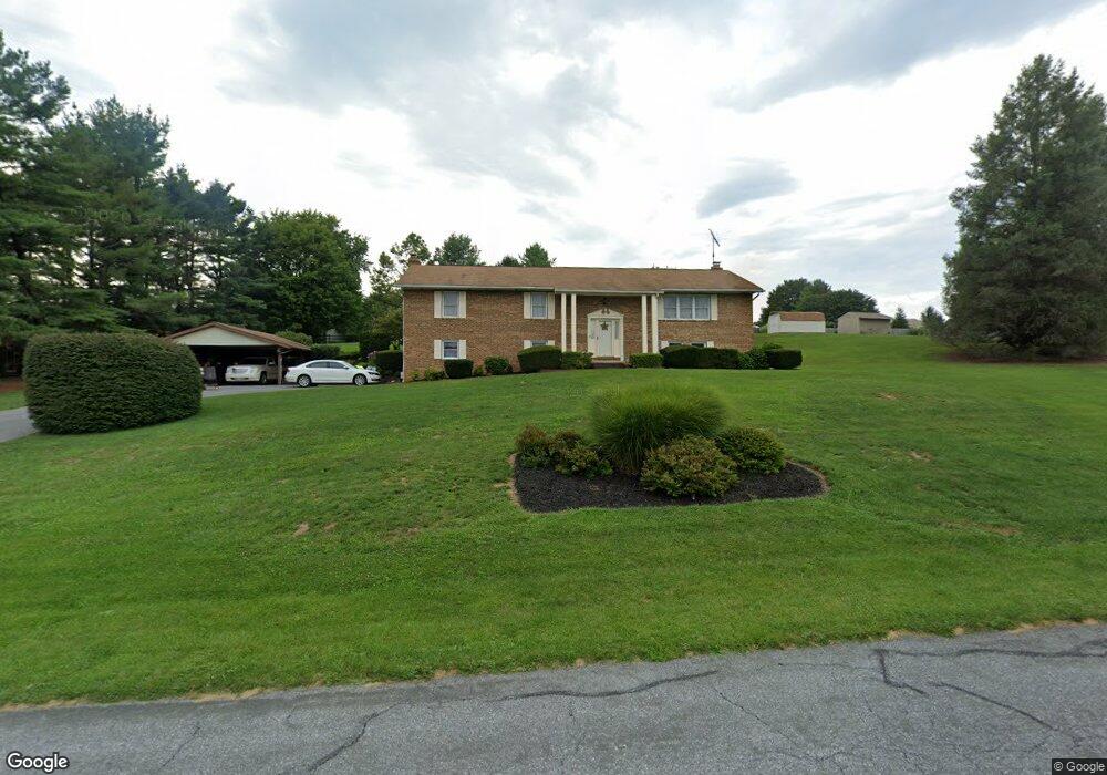 908 Lee Ave, Sykesville, MD 21784 - photo 1