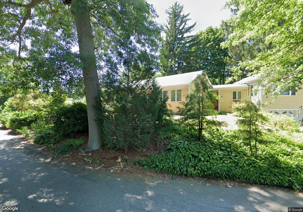 77 Markwood Dr, Barrington, RI 02806 - photo 1