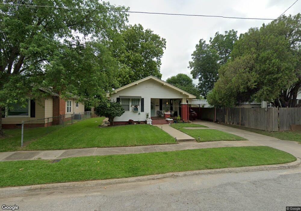 405 Wheeler St SW, Ardmore, OK 73401 - photo 1