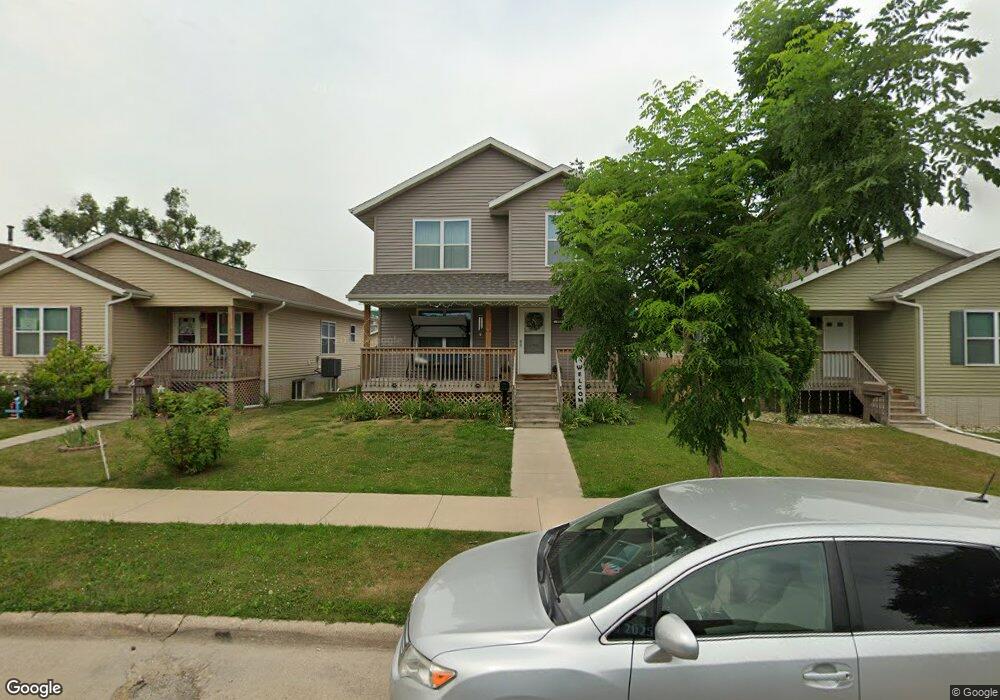 928 N St SW, Cedar Rapids, IA 52404 - photo 1
