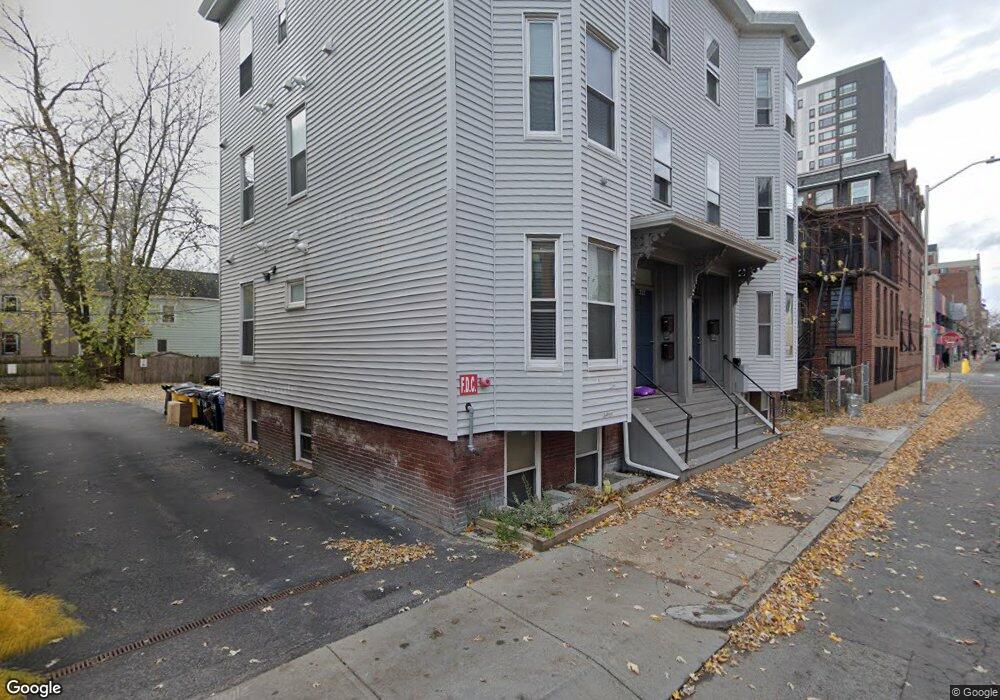 210 Green St unit 1, Cambridge, MA 02139 - photo 1