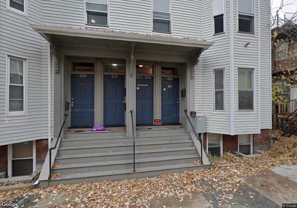 214 Green St, Cambridge, MA 02139 - photo 1
