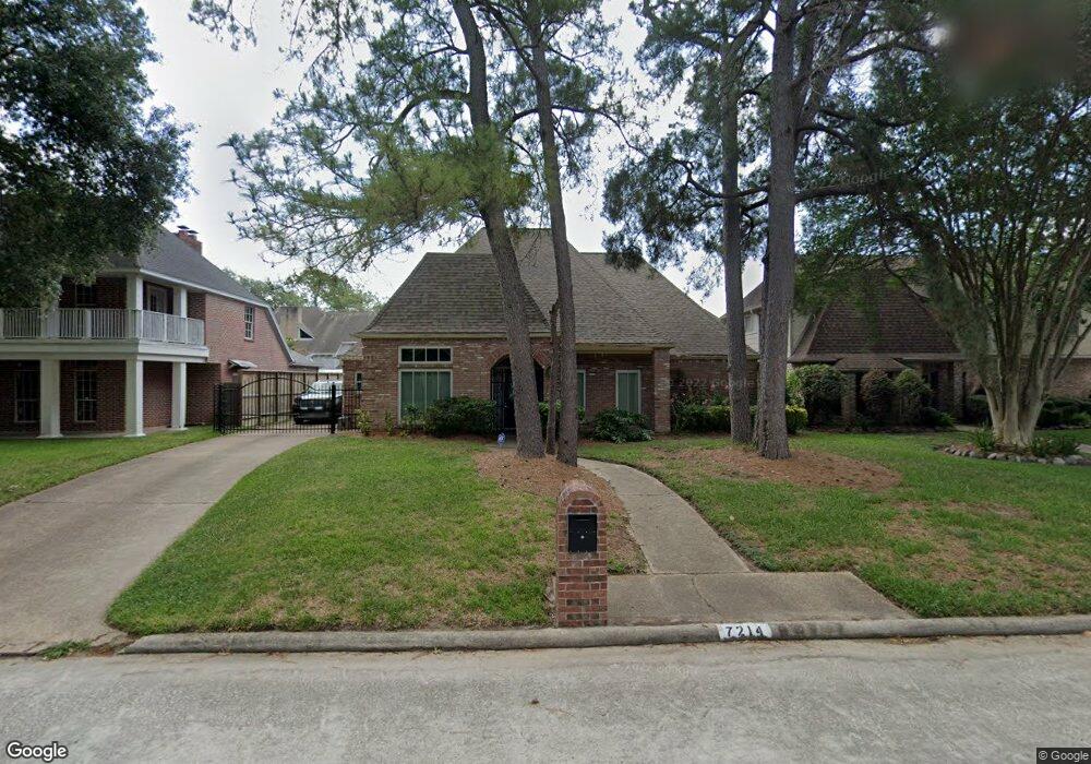 7214 Holder Forest Ct, Houston, TX 77088 - photo 1