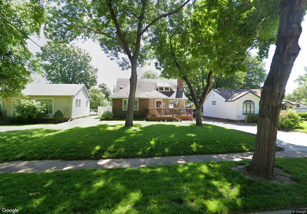 4041 11th Place, Des Moines, IA 50313 - photo 1