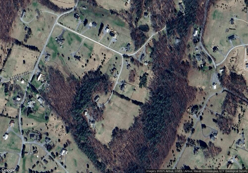 67 Teaberry Ln, Berkeley Springs, WV 25411 - photo 1