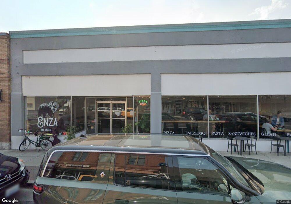 418 E 2nd St, the Dalles, OR 97058 - photo 1