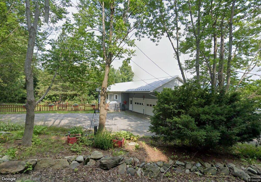 562 Lake Region Rd, Orleans, VT 05860 - photo 1