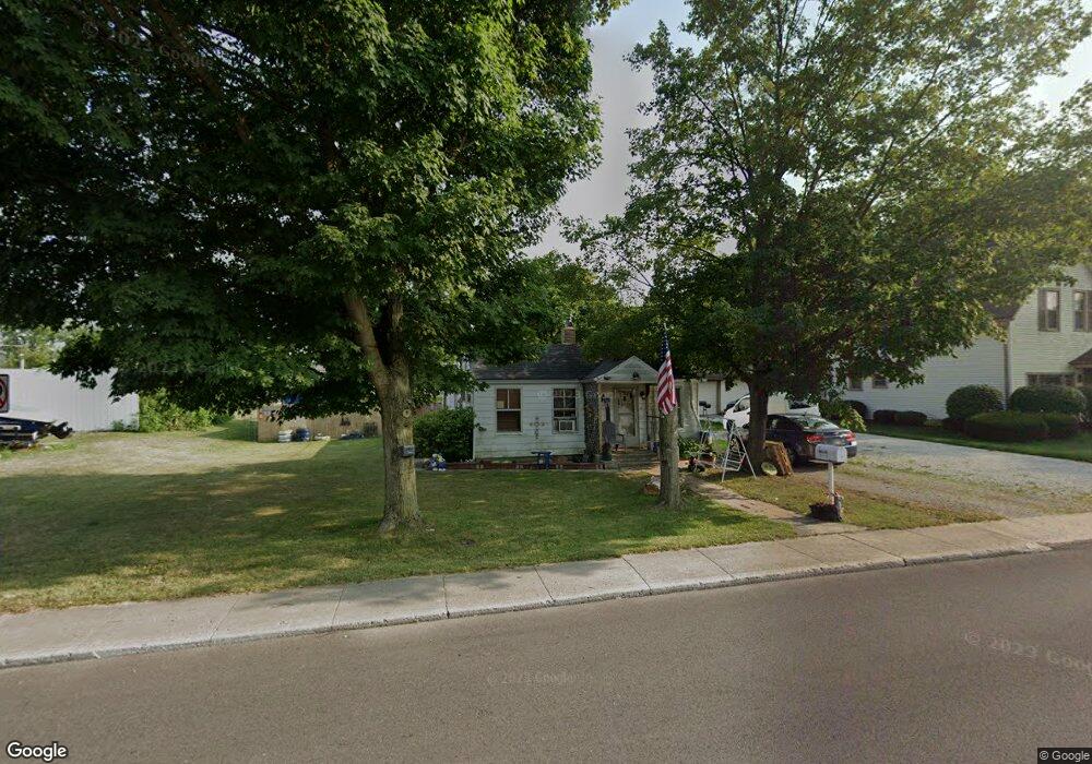 826 W Wabash St, Bluffton, IN 46714 - photo 1