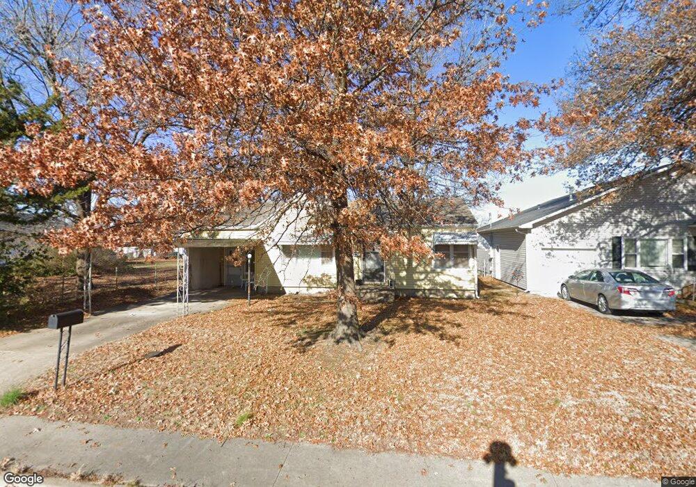 3007 Morton Ave, Parsons, KS 67357 - photo 1