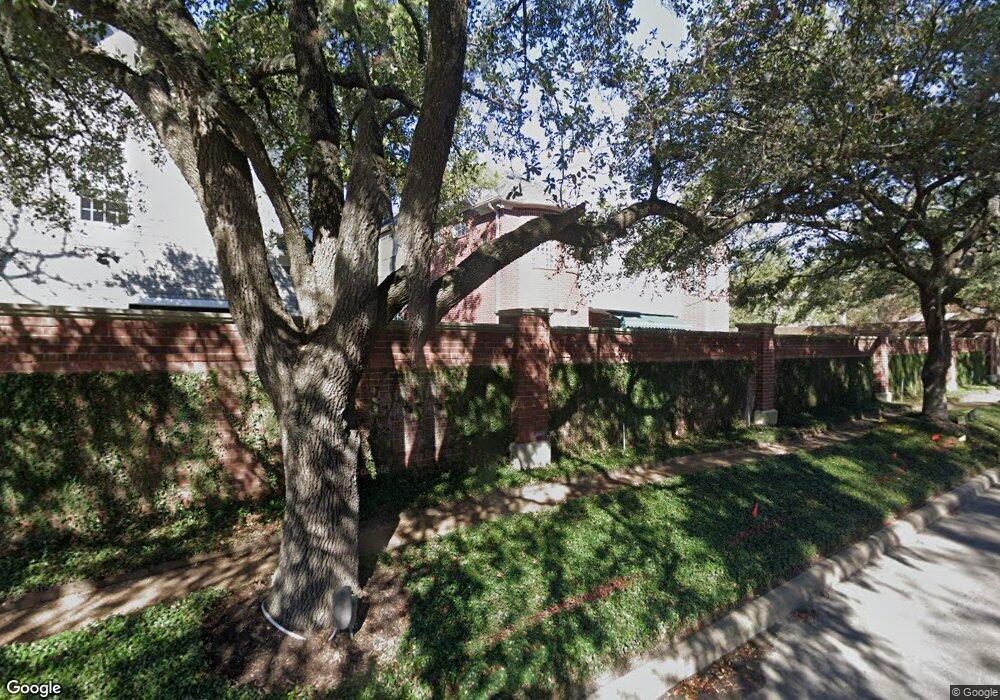 9103 Hudson Ct, Houston, TX 77024 - photo 1