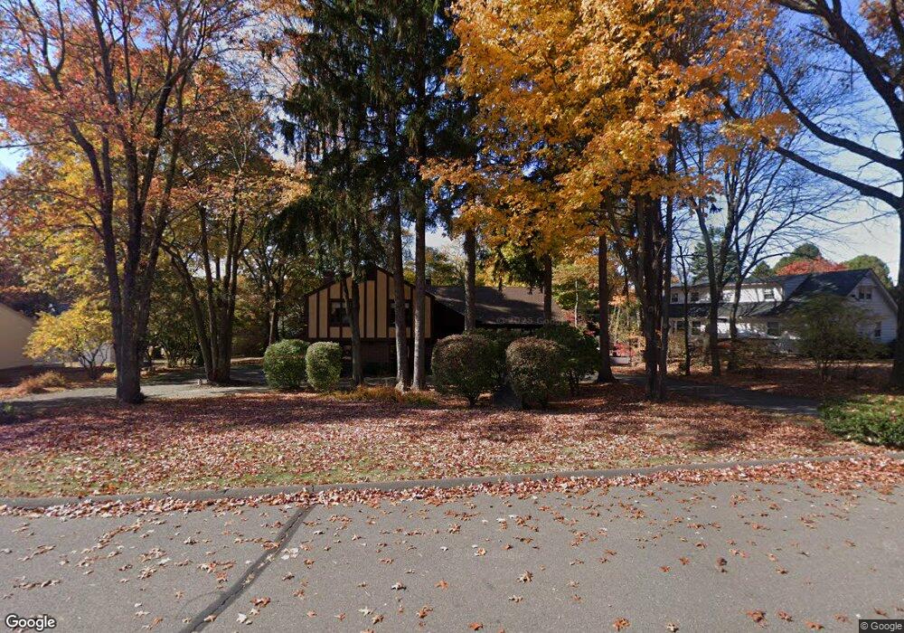 102 Maureen Dr, Bristol, CT 06010 - photo 1