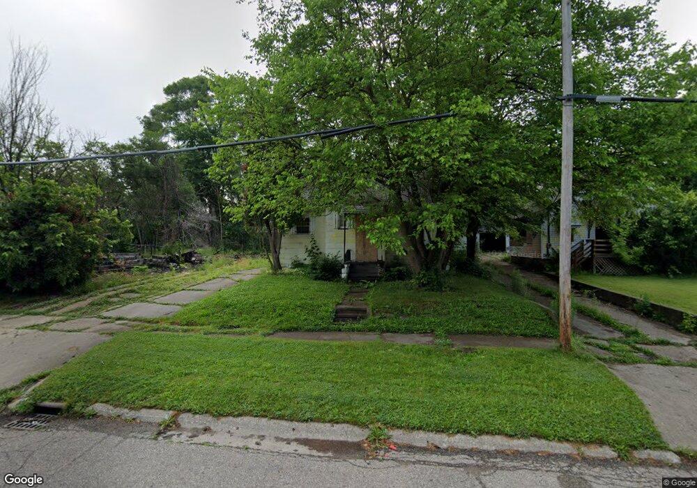 1716 N Vernon Ave, Flint, MI 48506 - photo 1