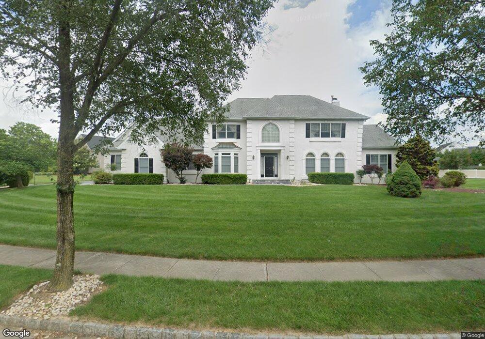 8 Robin Cir, Princeton Junction, NJ 08550 - photo 1