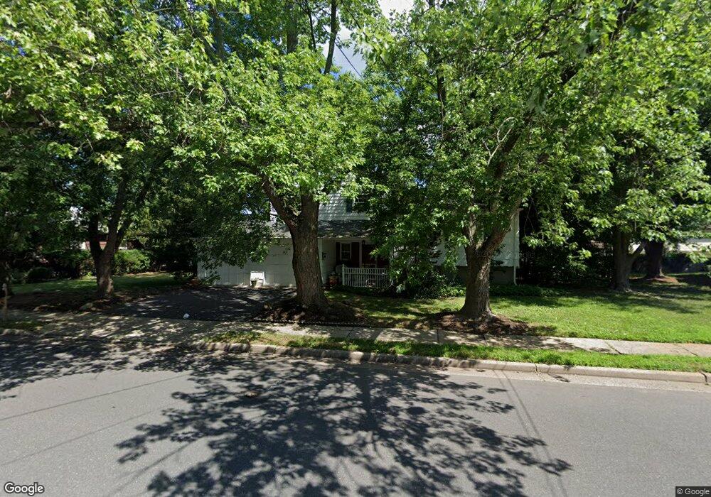 27 Calvert Ave E, Edison, NJ 08820 - photo 1