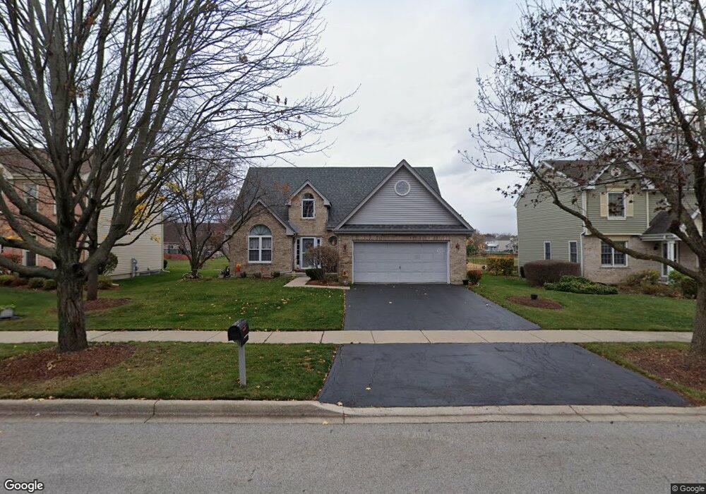 1055 Newcastle Ln, Aurora, IL 60506 - photo 1