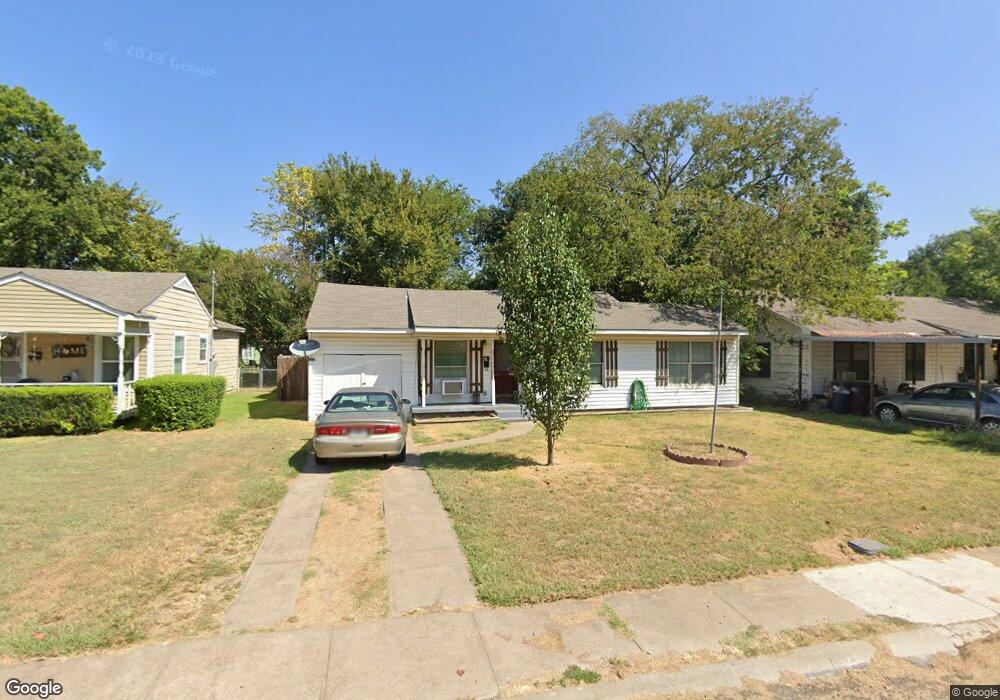 249 E Boyd St, Bonham, TX 75418 - photo 1