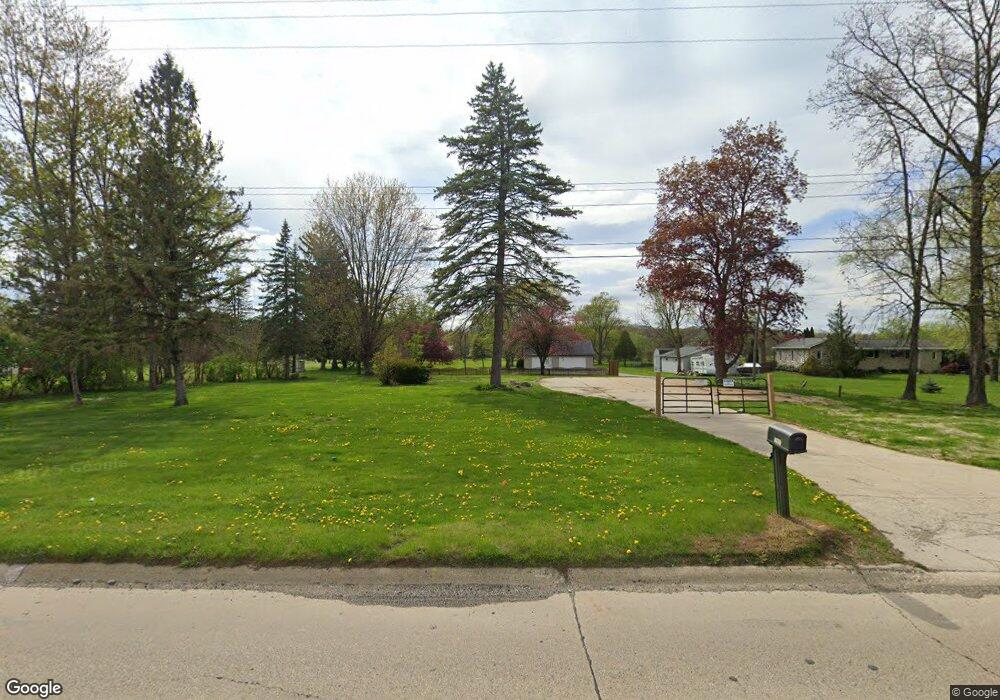 6470 Fenton Rd, Flint, MI 48507 - photo 1