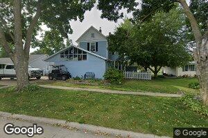 211 W 2nd St, Wayland, IA 52654