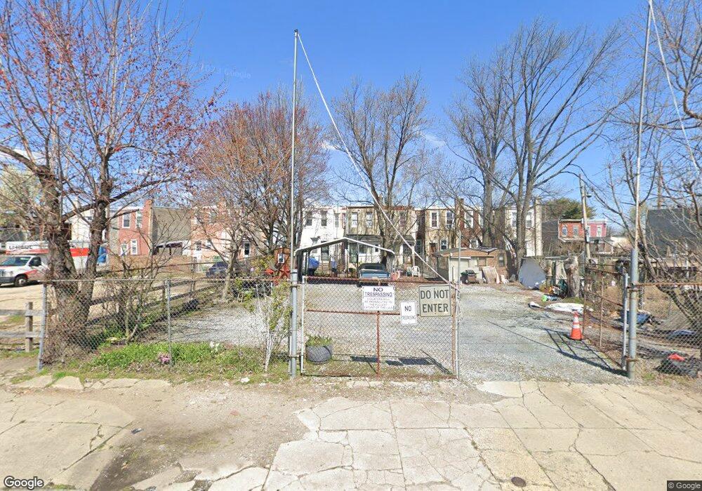 923 Elm St, Camden, NJ 08102 - photo 1