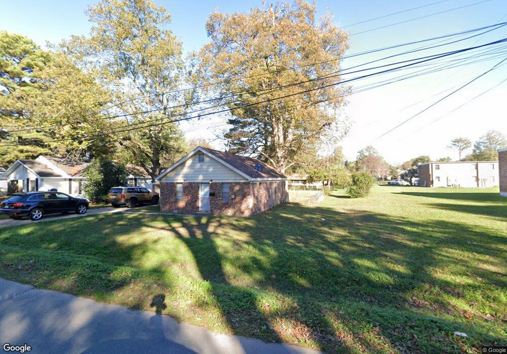 702 W 14th St, Stuttgart, AR 72160 - photo 1