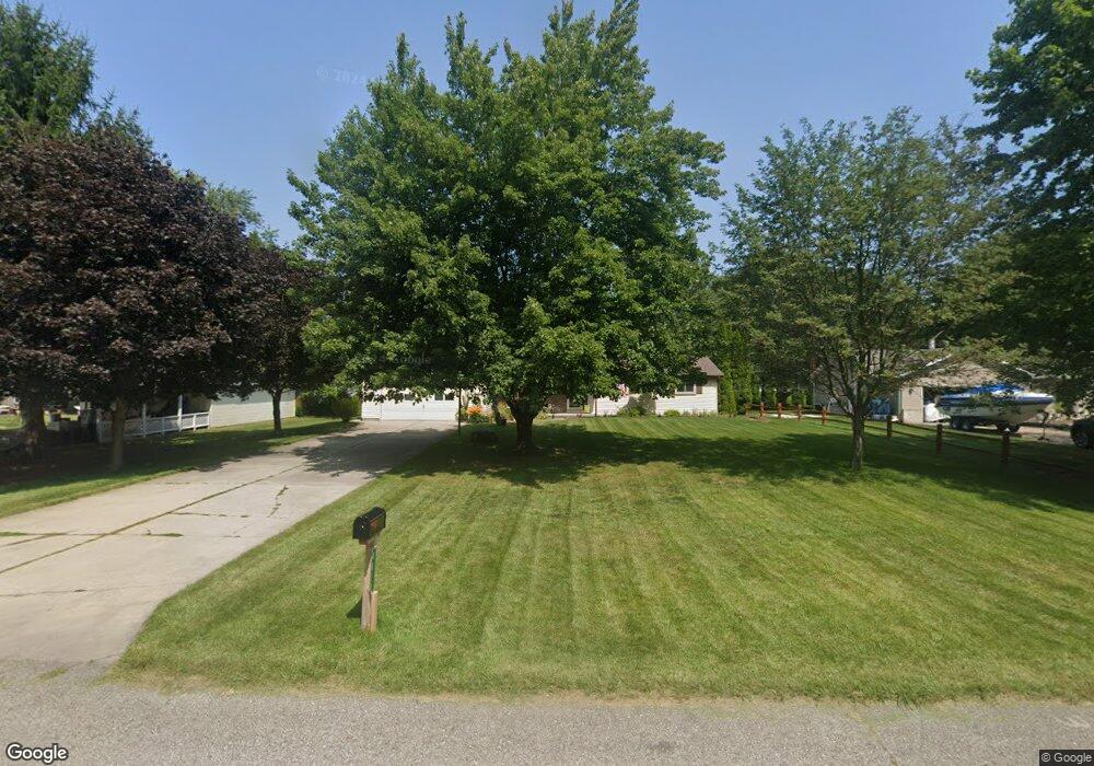 4612 Buckingham Dr, Port Huron, MI 48060 - photo 1