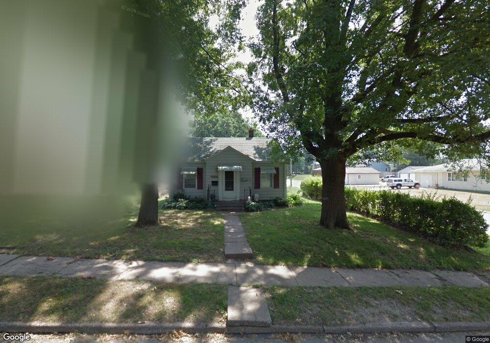 2003 Highland Ave, Davenport, IA 52803 - photo 1