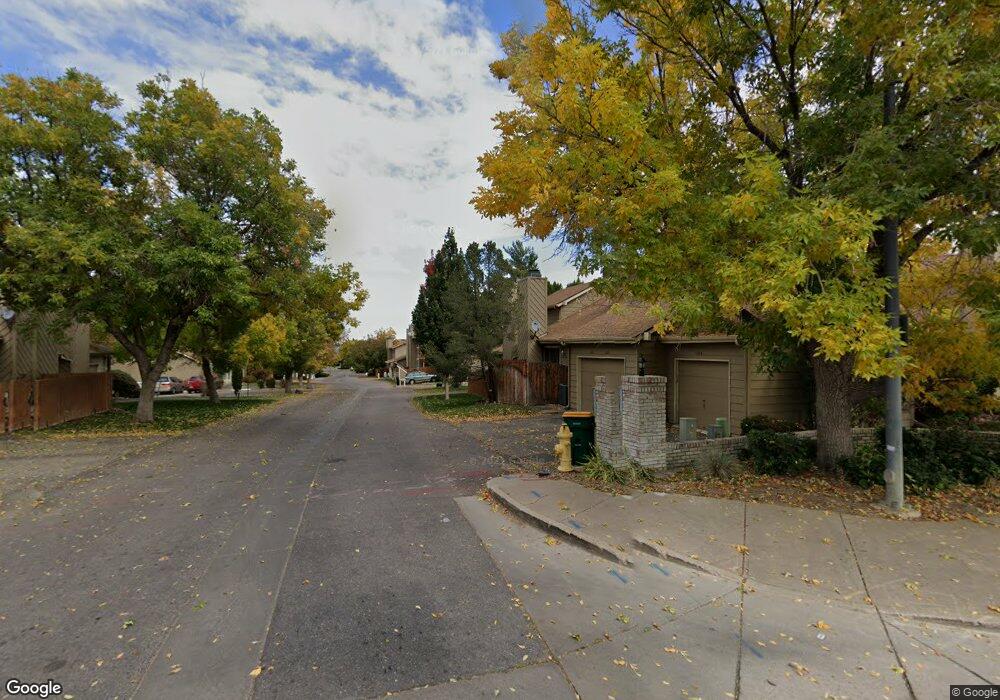 1092 S Yampa St unit B, Aurora, CO 80017 - photo 1