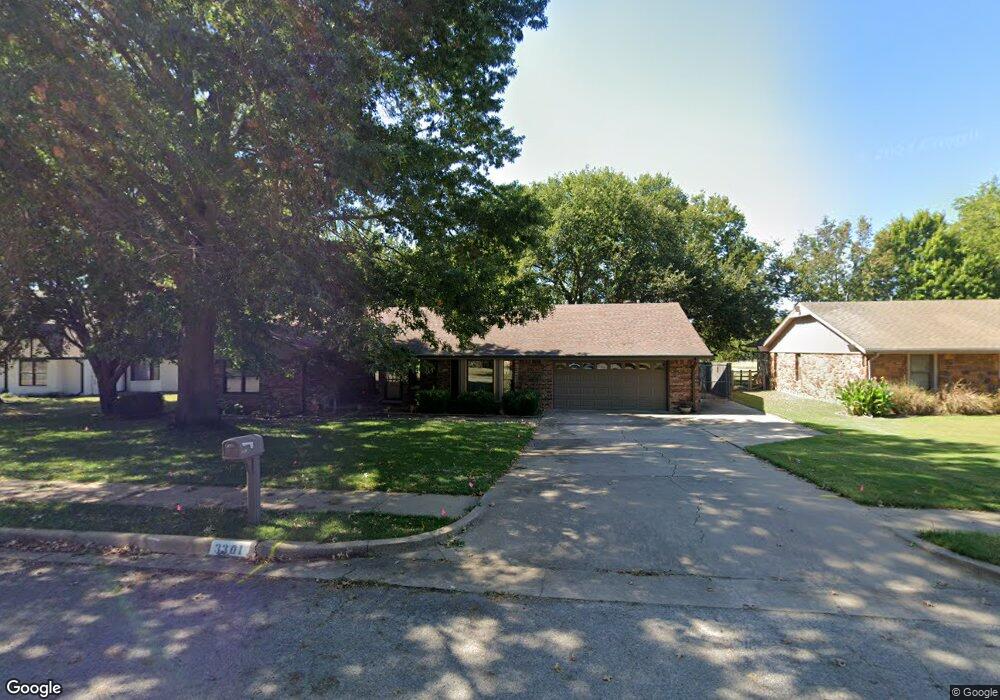 3301 SE Kensington Ct, Bartlesville, OK 74006 - photo 1