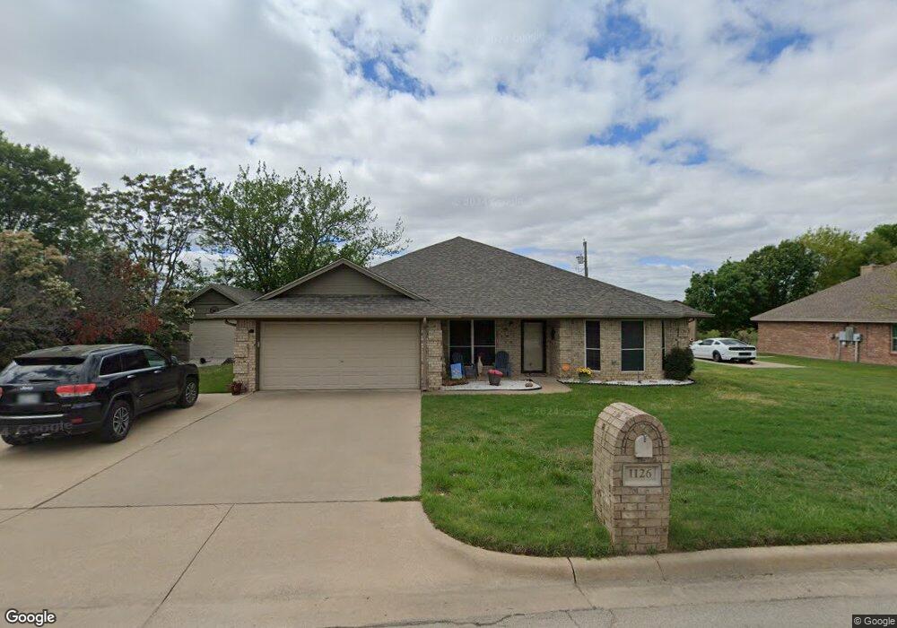 1126 Oak Tree Ln, Weatherford, TX 76086 - photo 1