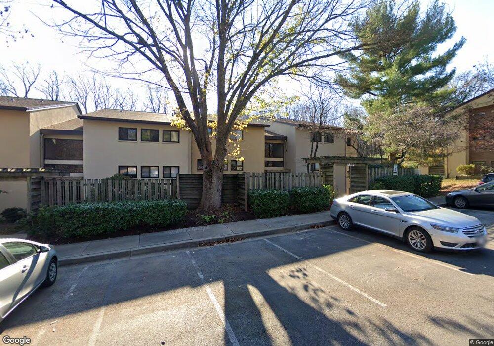 5675 Harpers Farm Rd unit C, Columbia, MD 21044 - photo 1