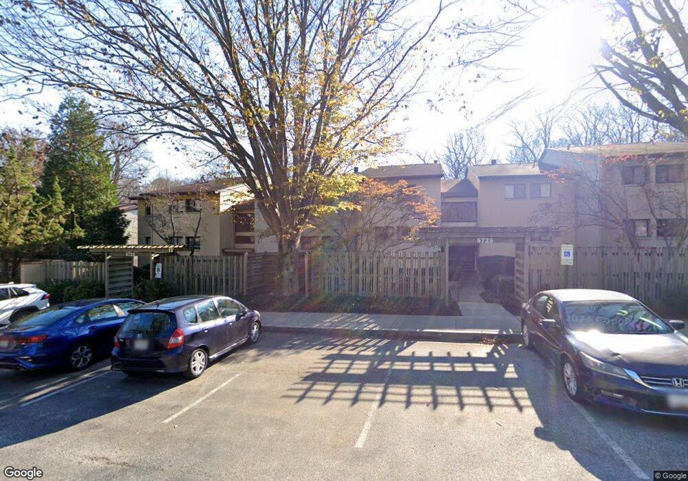 5723 Harpers Farm Rd unit F, Columbia, MD 21044 - photo 1