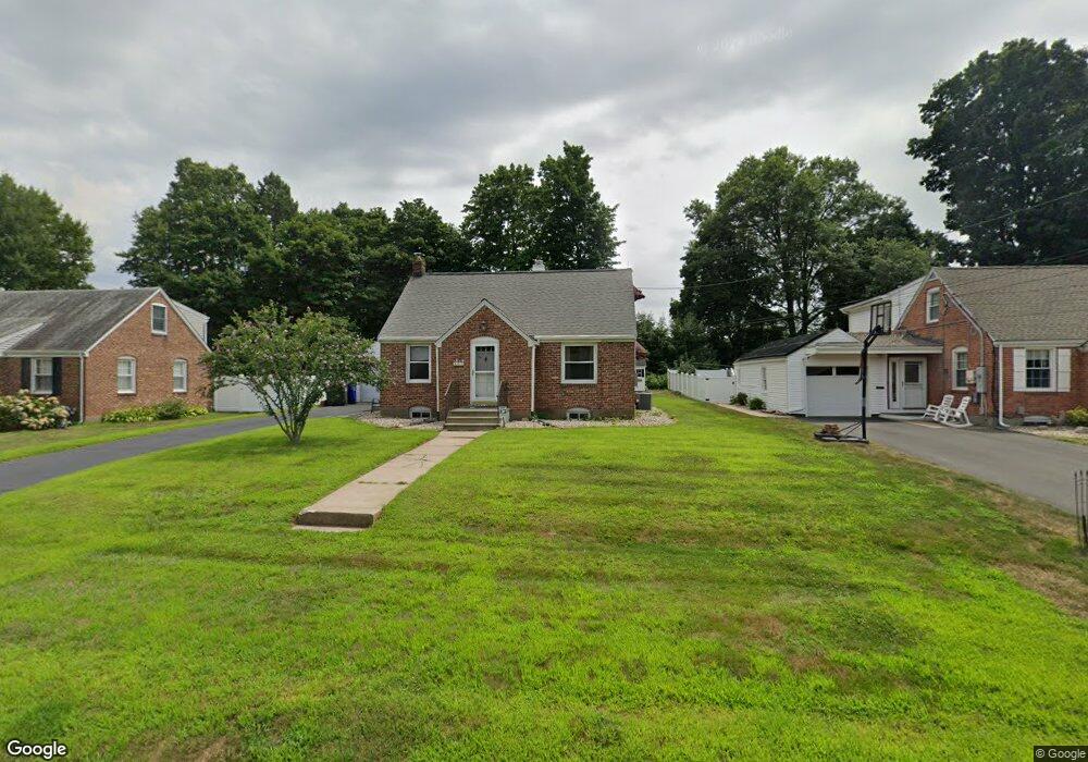 93 Goodale Dr, Newington, CT 06111 - photo 1