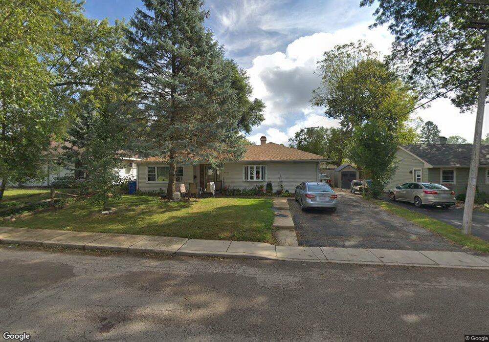 1944 Cherokee Rd unit 5, Carpentersville, IL 60110 - photo 1